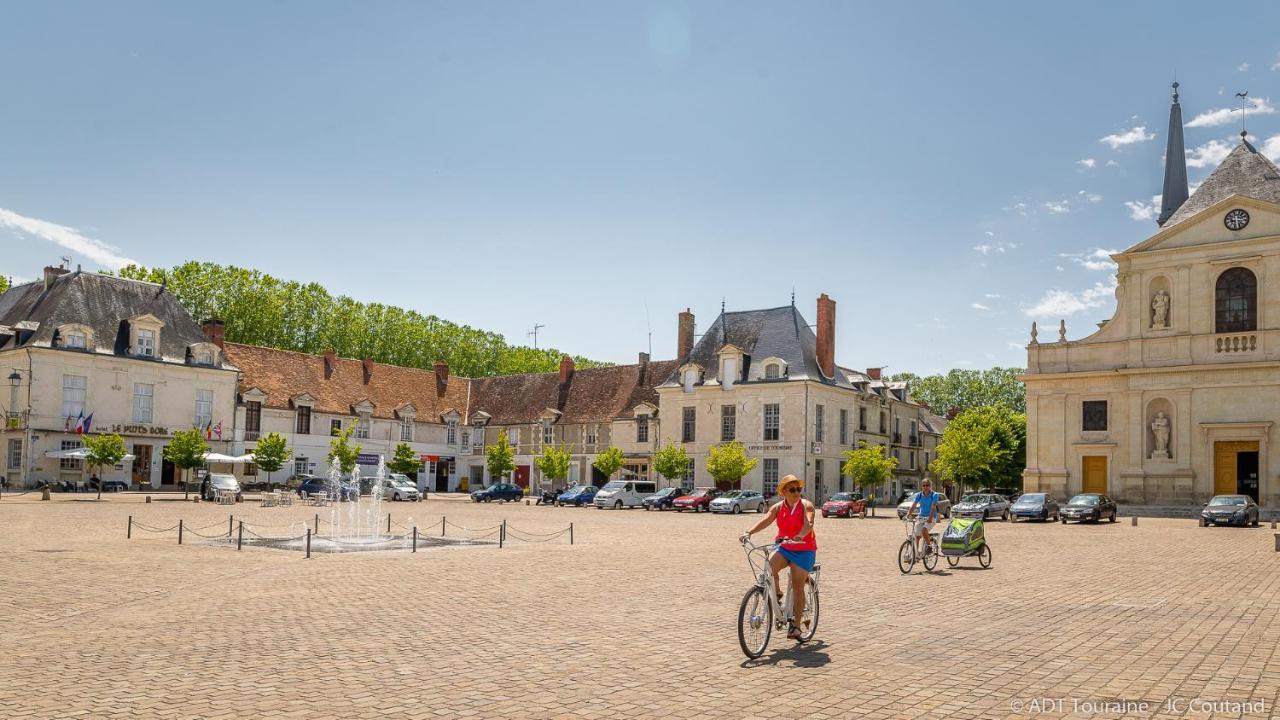 Gite Le Petit Puits A Richelieu Exterior photo