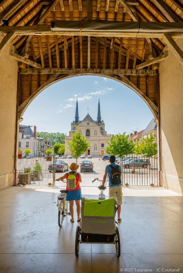 Gite Le Petit Puits A Richelieu Exterior photo